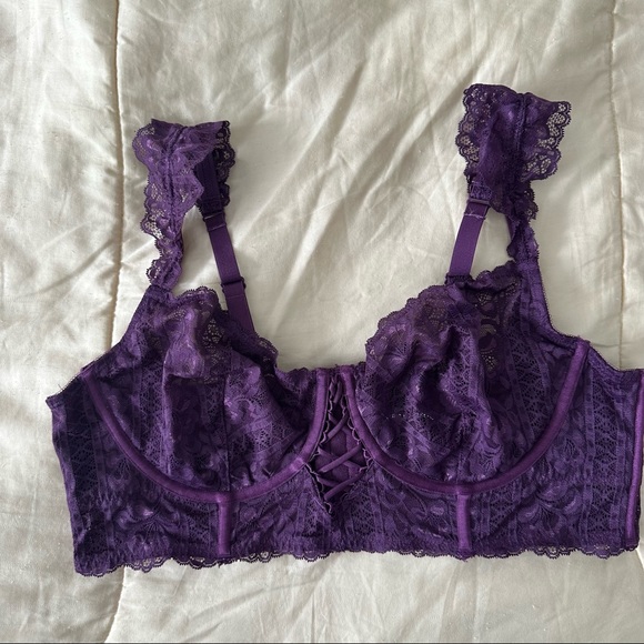 NWT Torrid Striped Floral Lace Underwire Bra Size 1 (14/16) - Picture 2 of 4